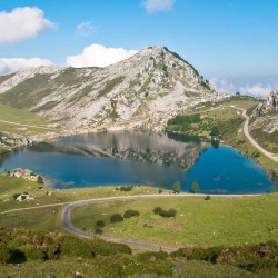 viajes multi-aventuras - Picos de Europa - Lago covadonga - Tribbuu