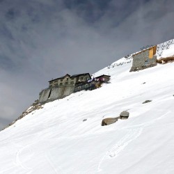 Esquí de travesía en los DOLOMITAS de BRENTA y ADAMELLO- Refugio -Tribbuu
